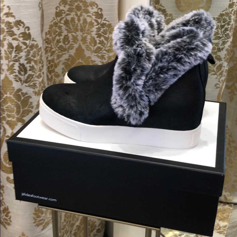 Black brush suede booties with faux fur trim